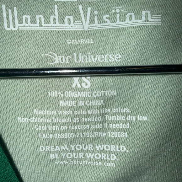 Wanda Vision Marvel T-Shirt Men's Size XS Green Her Universe Double Sided NWT - Picture 4 of 4